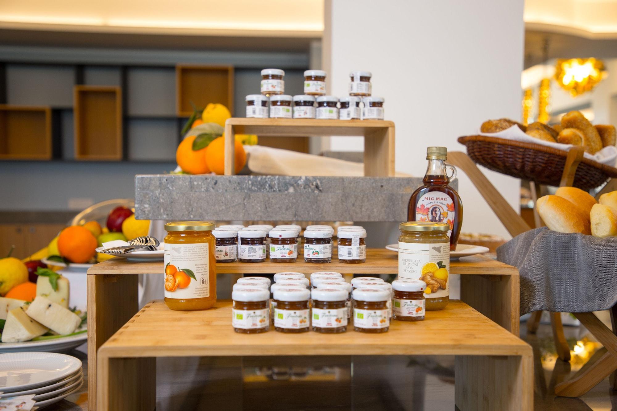 Principe Alogna Hotel & Spa 알타빌라밀리치아 외부 사진
